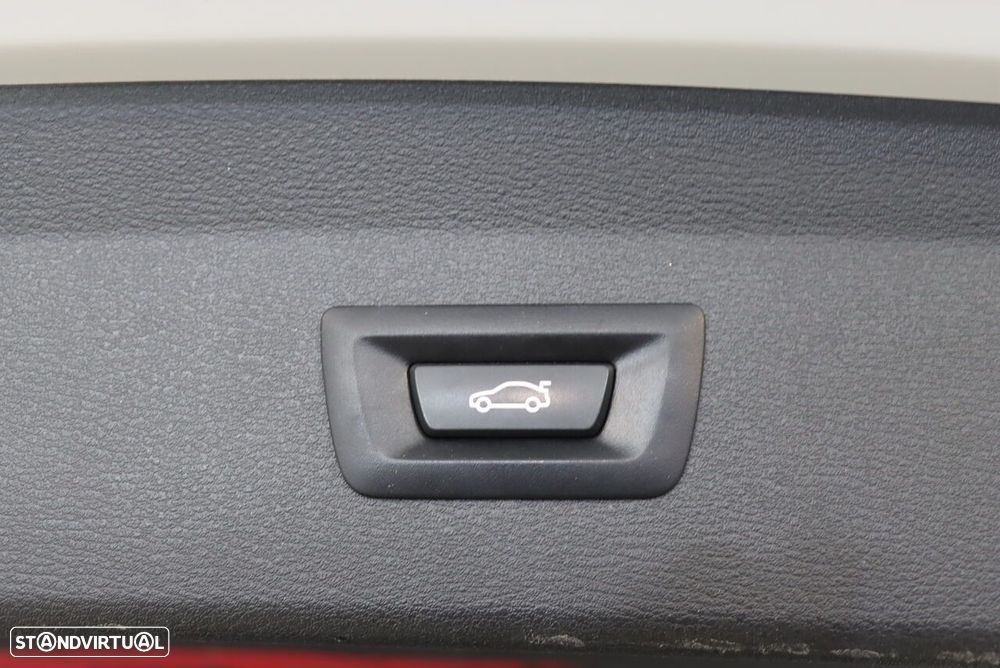 BMW X1 16 d sDrive Advantage Auto - 33