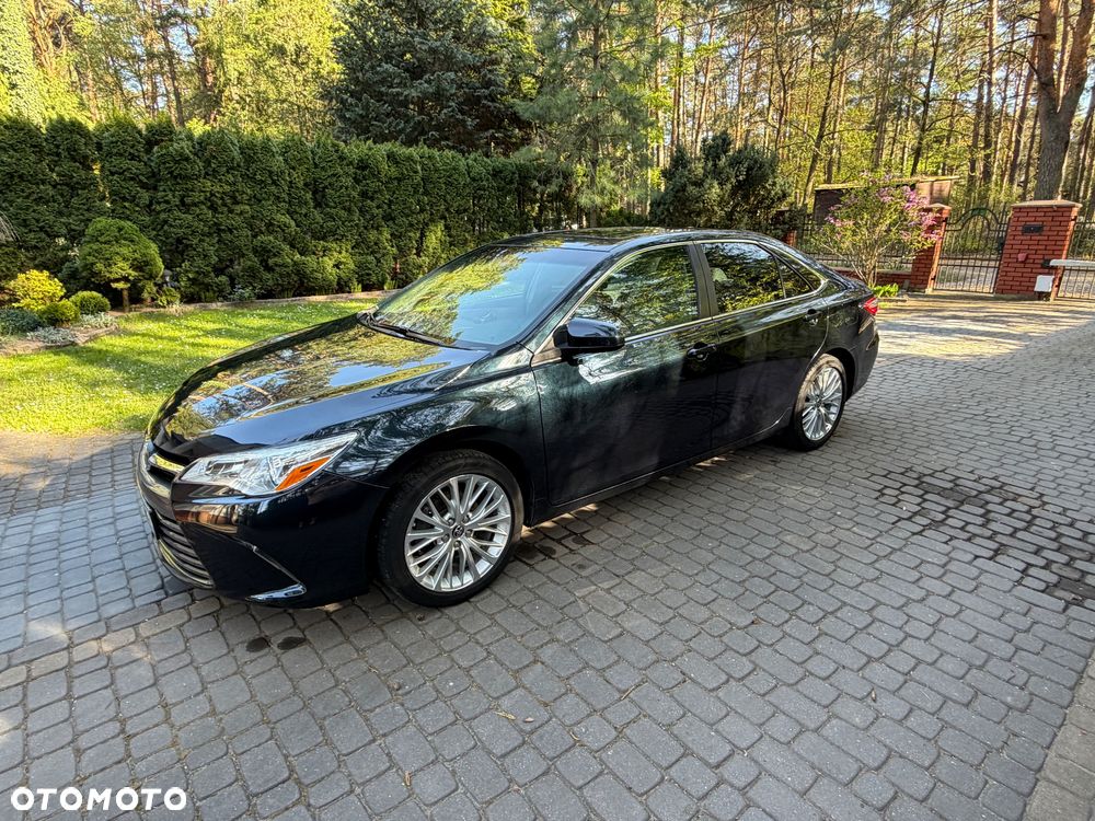 Toyota Camry 2.5 XLE - 3