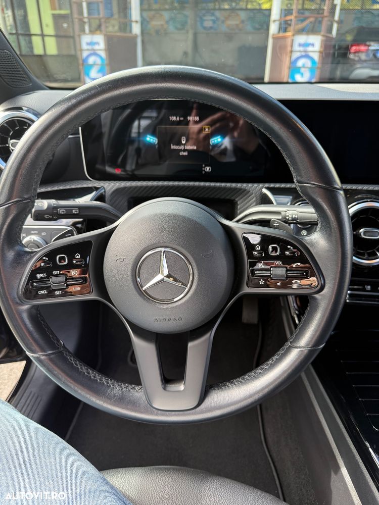 Mercedes-Benz A - 6