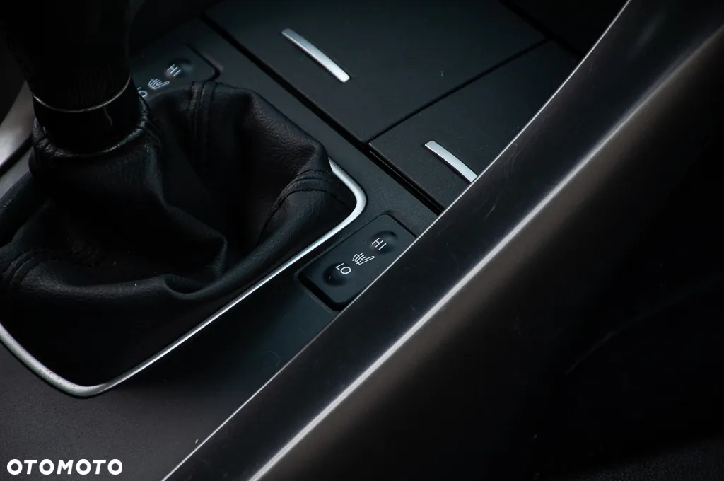 Honda Accord 2.0 Executive - 33