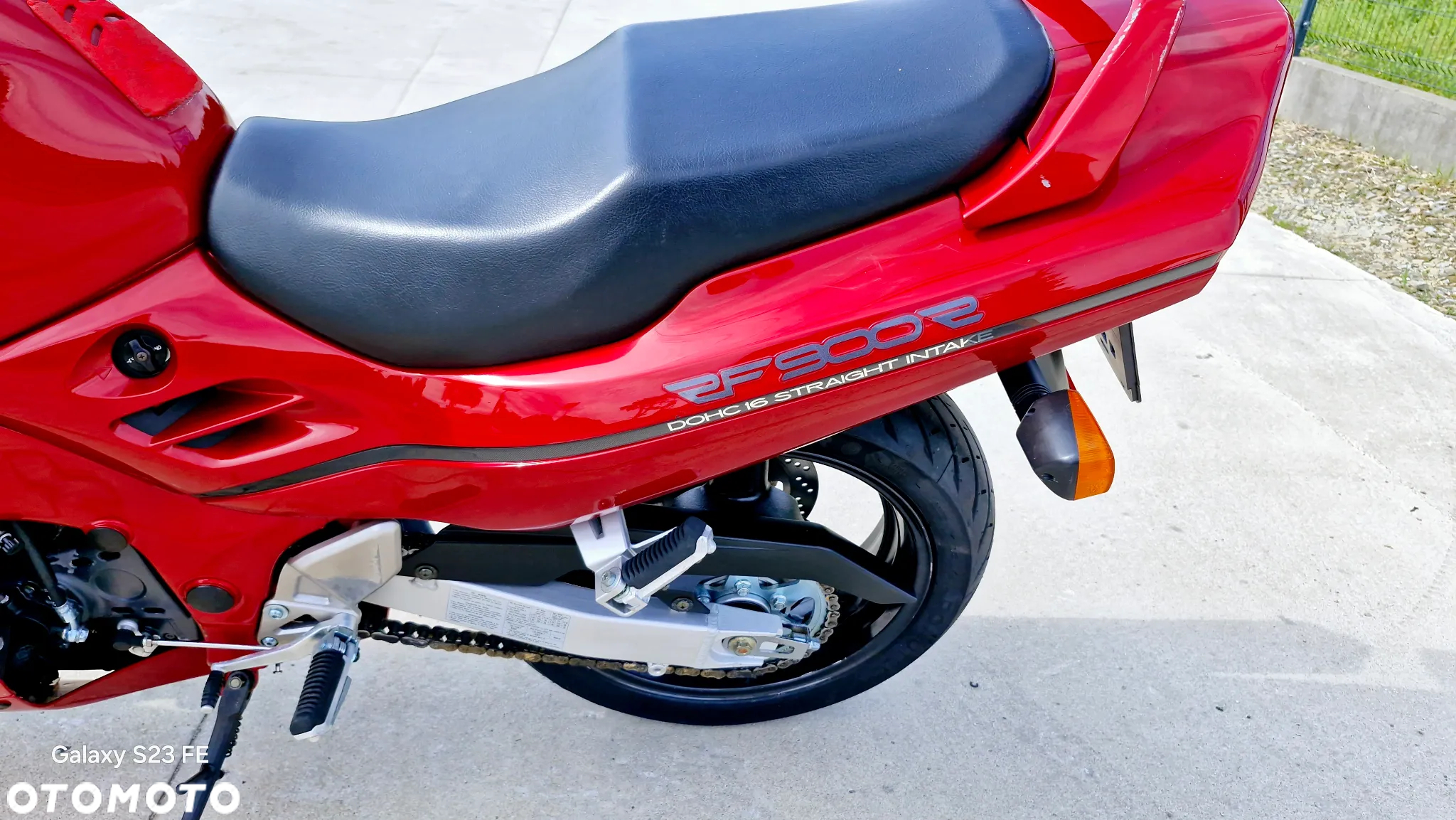 Suzuki RF - 28