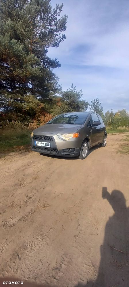 Mitsubishi Colt - 2