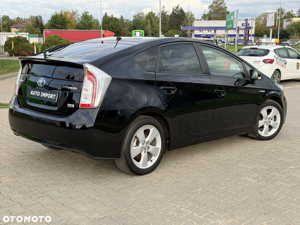 Toyota Prius 1.8 HSD Prestige - 5