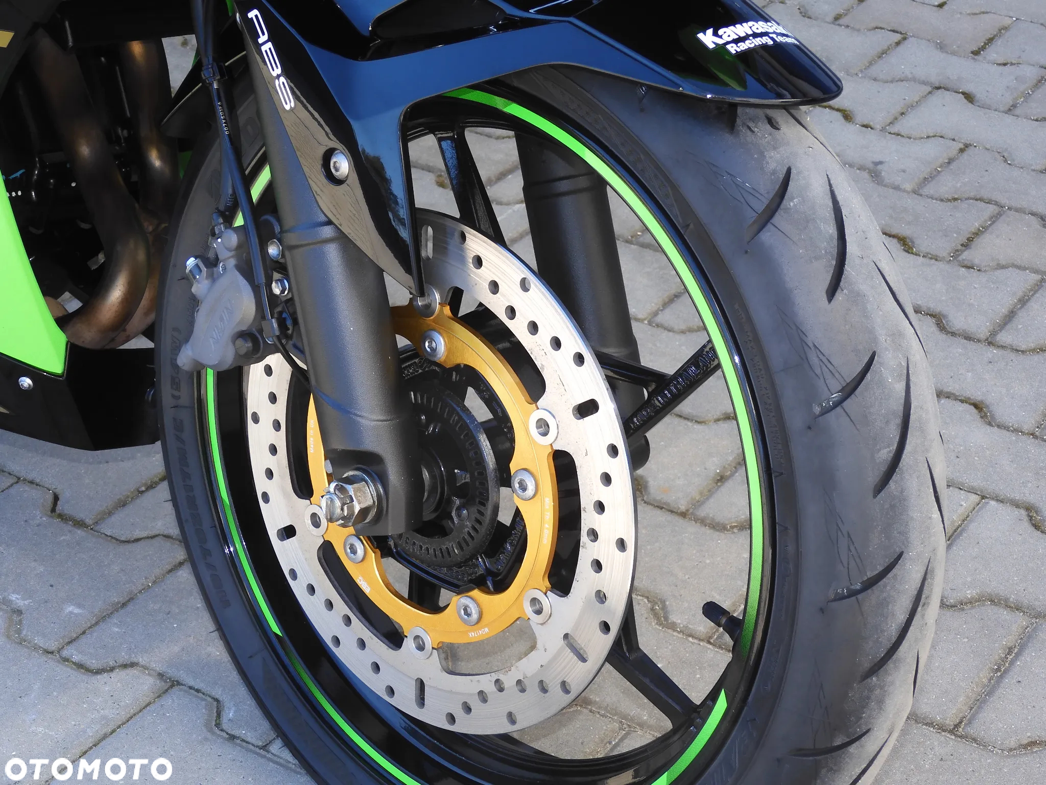 Kawasaki Ninja 400 - 4