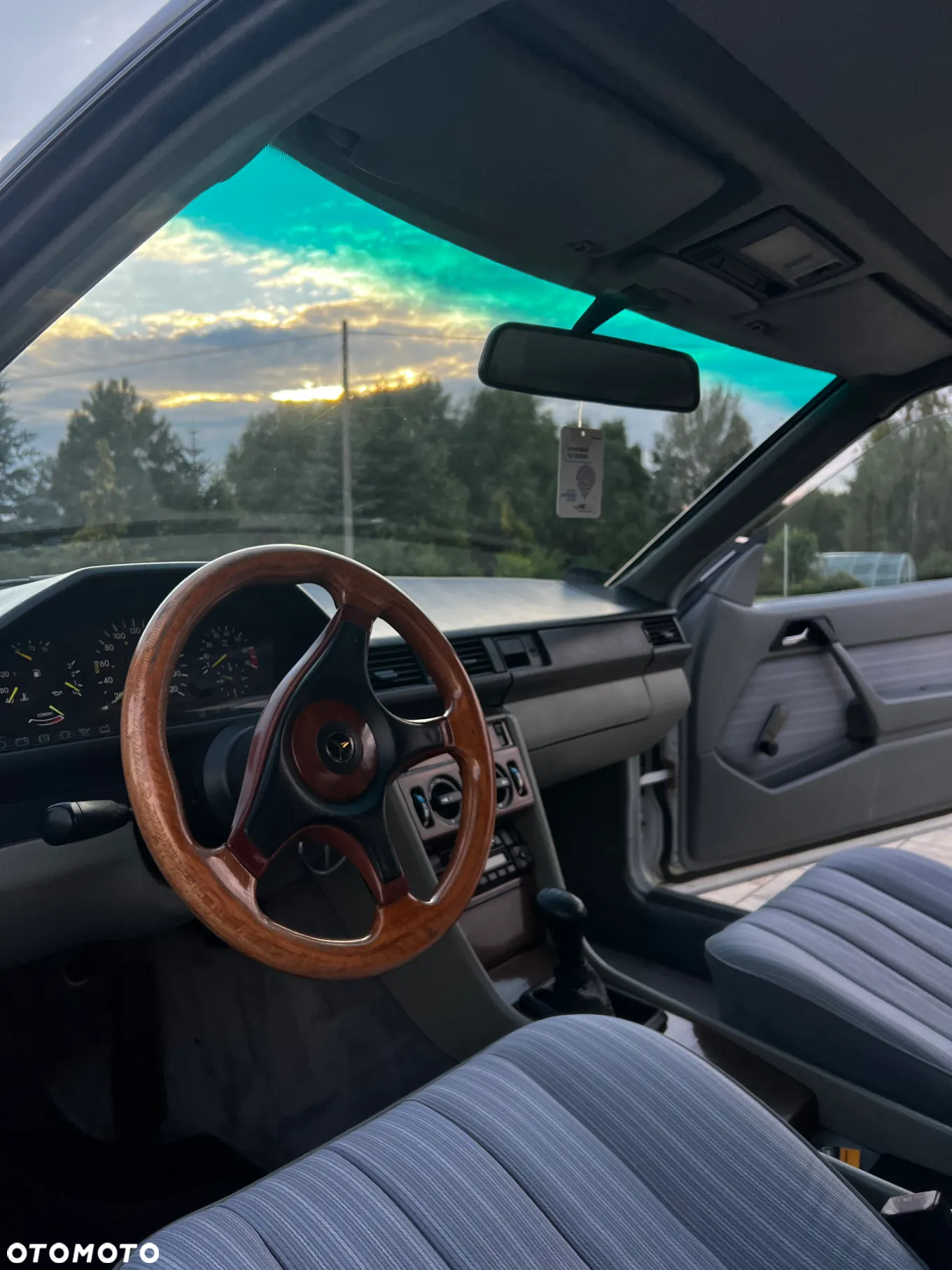 Mercedes-Benz W124 (1984-1993) - 9