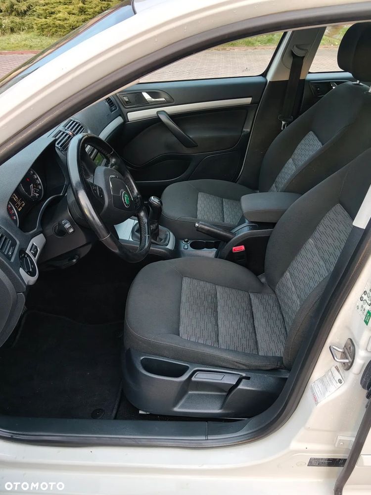 Skoda Octavia - 10