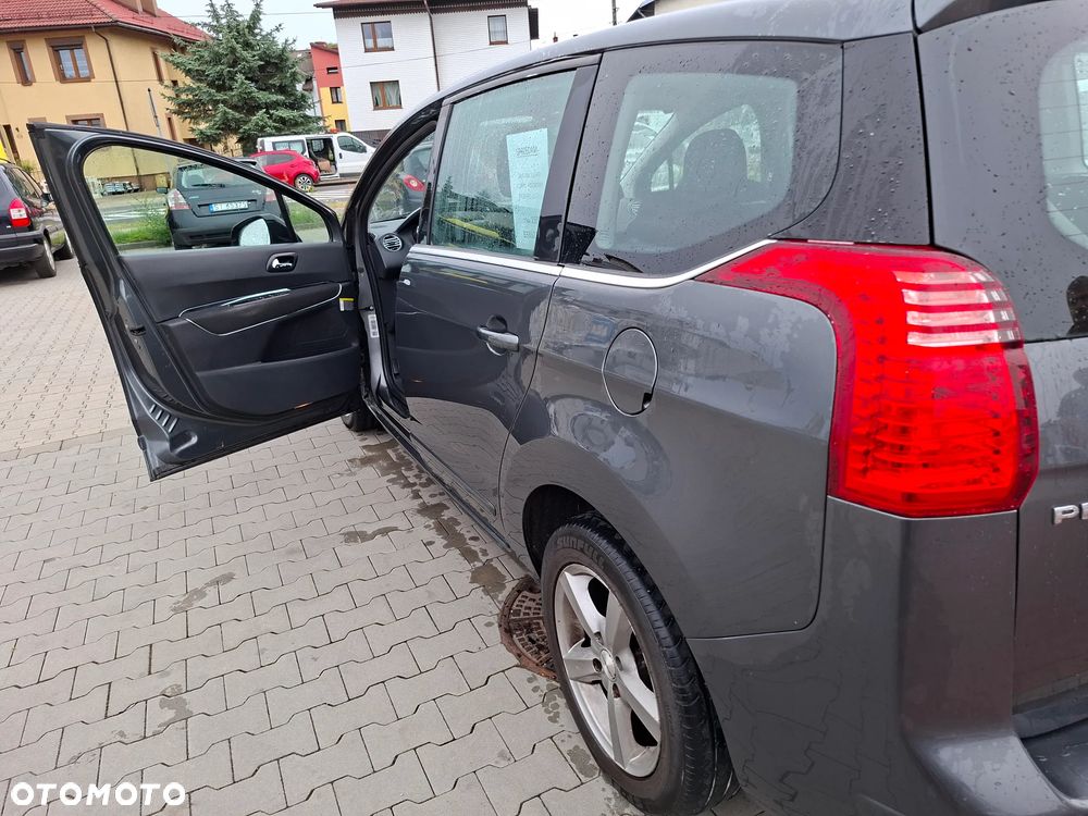 Peugeot 5008 - 3