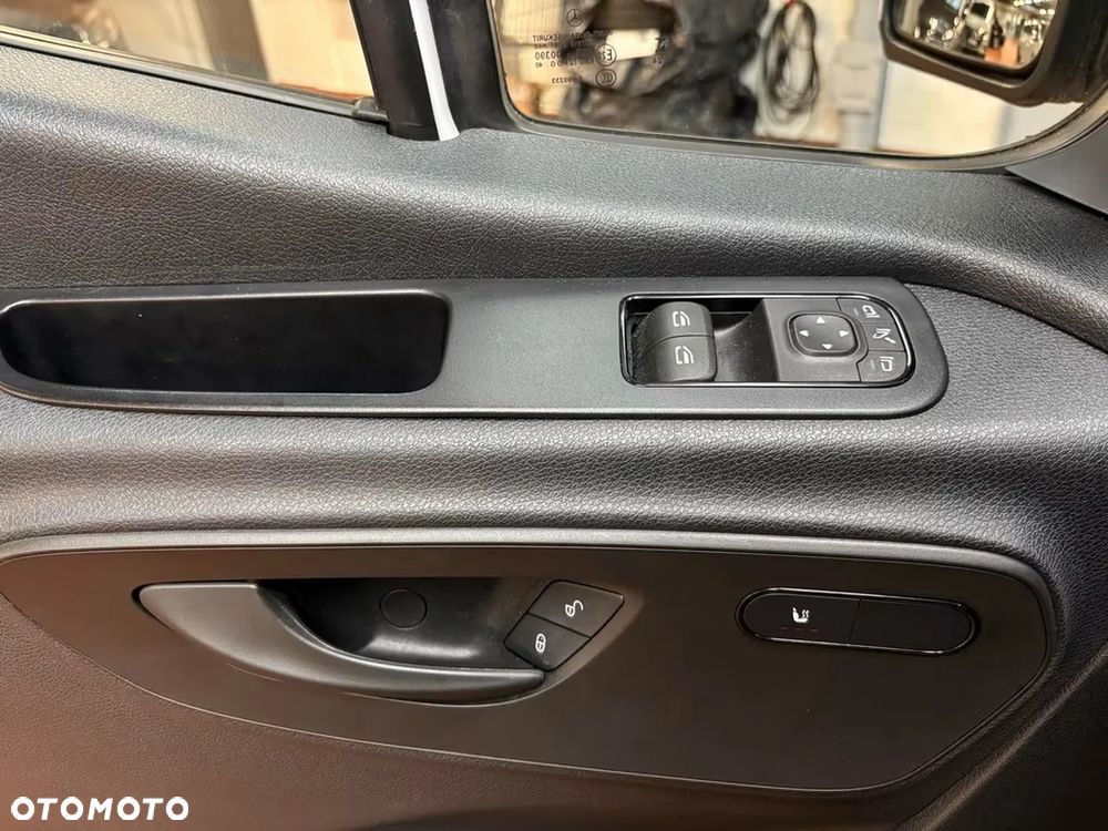 Mercedes-Benz Sprinter - 14