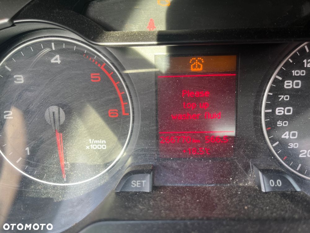 Audi A4 Avant 2.0 TDI - 26