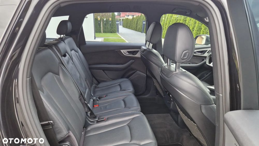 Audi Q7 - 17