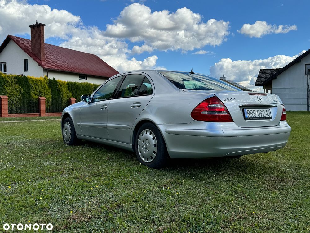 Mercedes-Benz Klasa E - 4