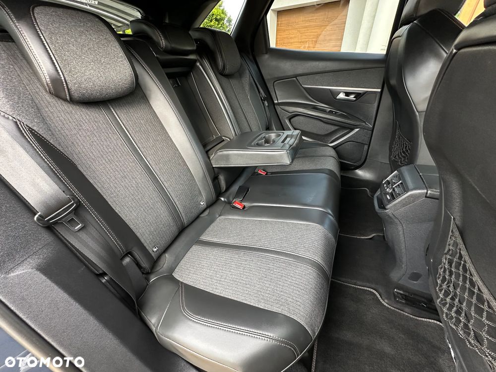 Peugeot 3008 1.6 BlueHDi Allure S&S - 26