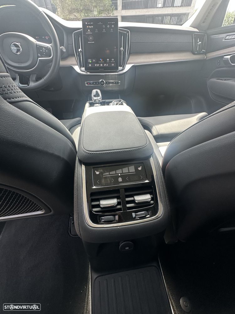 Volvo XC 90 T8 AWD Recharge Plus Bright - 29