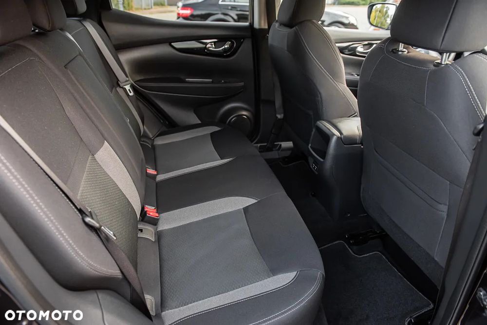 Nissan Qashqai 1.3 DIG-T ACENTA - 28