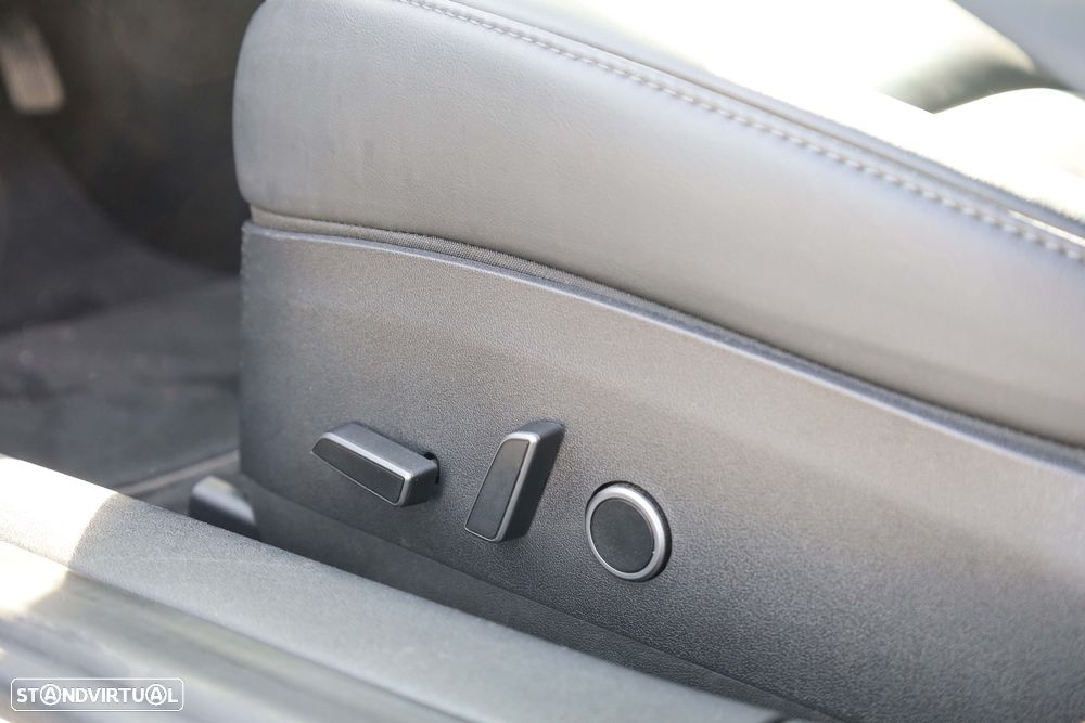 Tesla Model 3 Tração Traseira Standard - 34