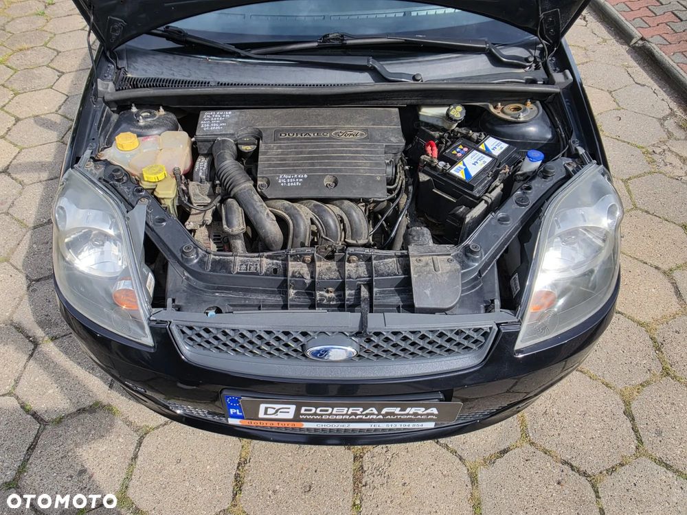 Ford Fiesta 1.4 Ghia - 19