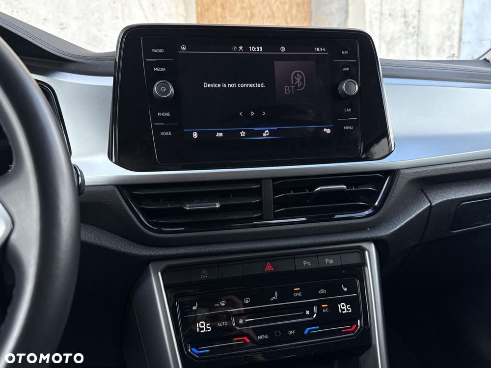 Volkswagen T-Roc - 22