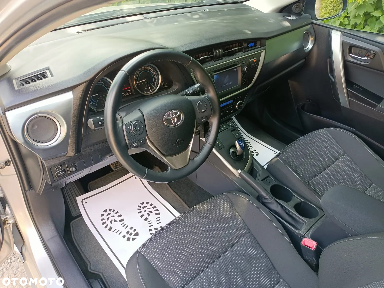 Toyota Auris - 13