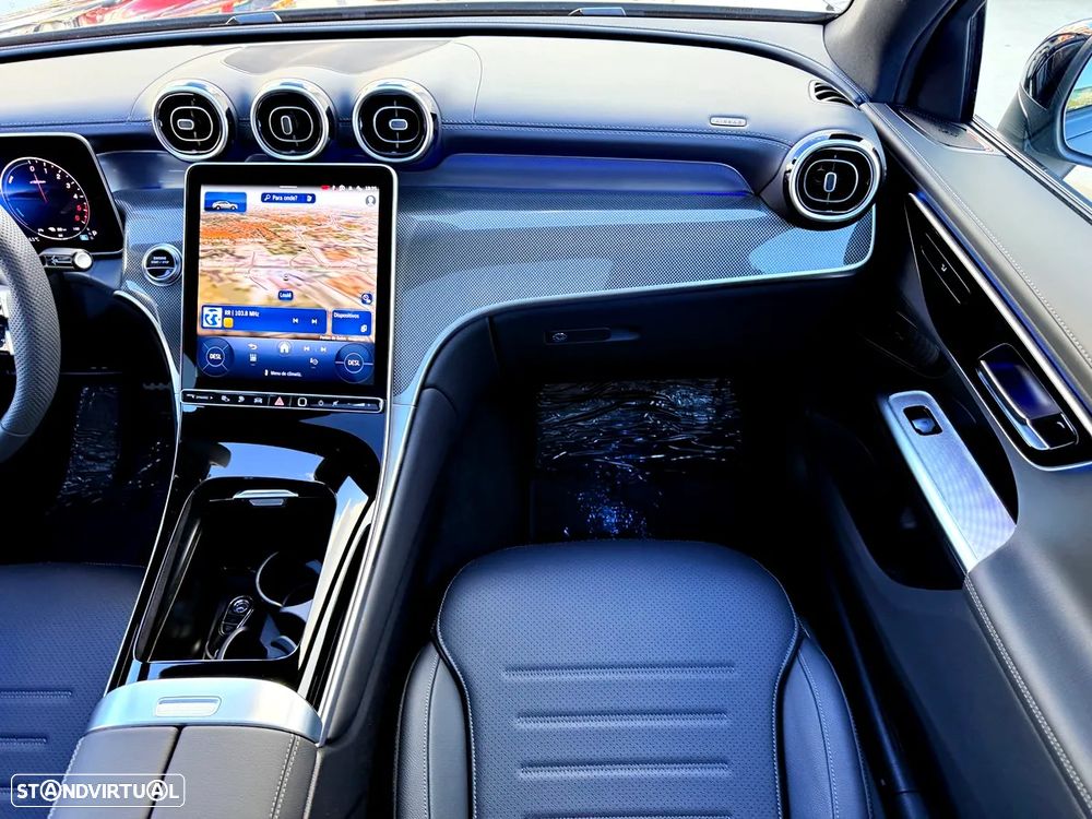 Mercedes-Benz GLC 300 de Coupe 4Matic - 11