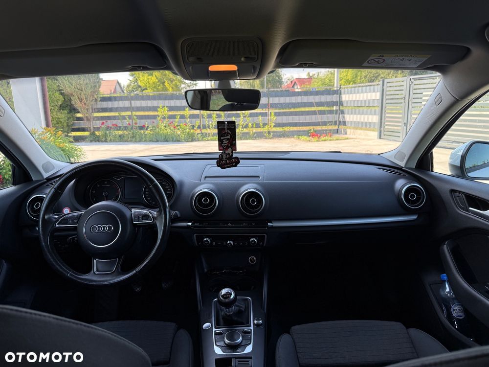 Audi A3 Sportback 1.6 TDI - 8