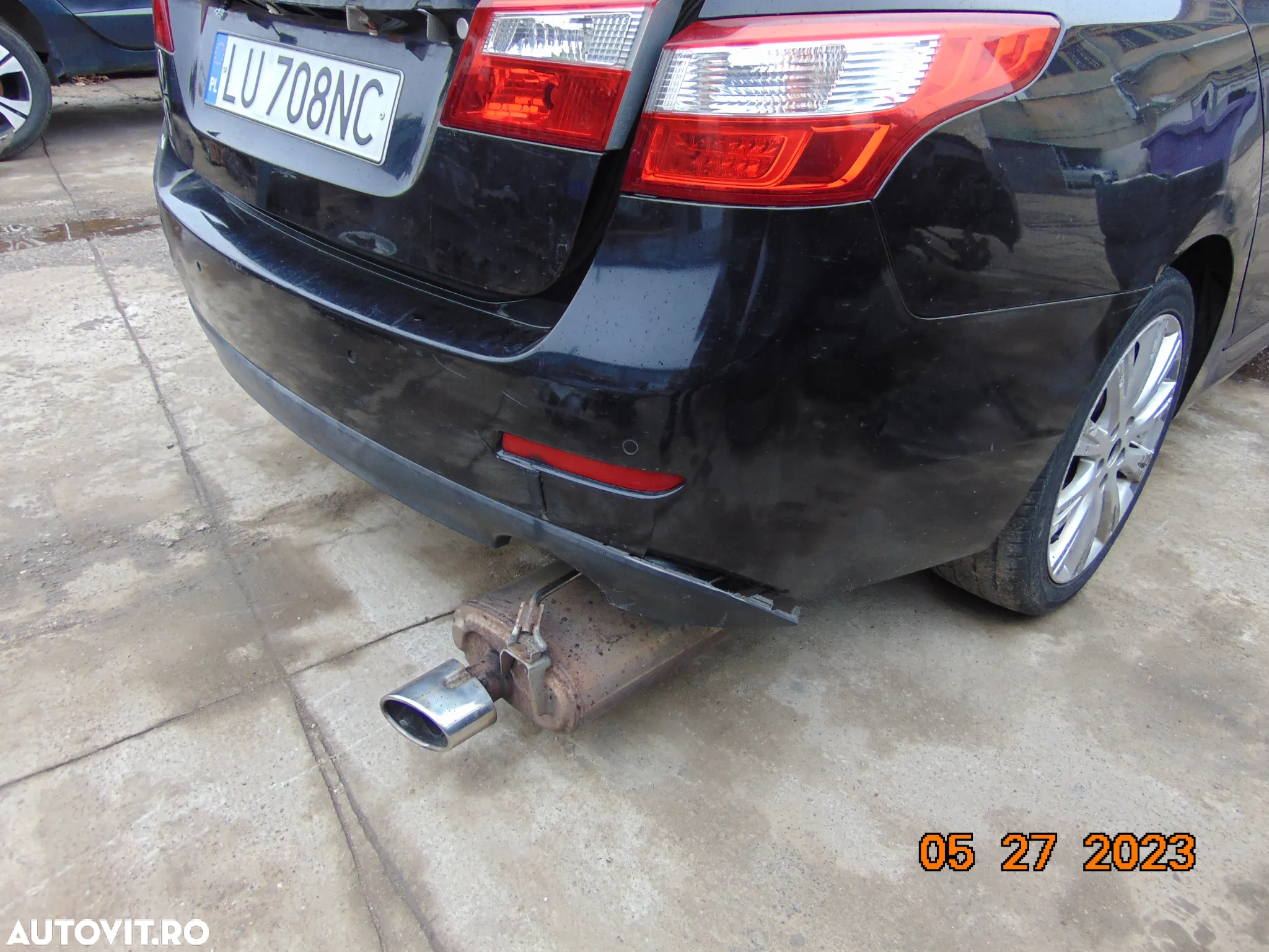 Bara spate renault Latitude spoiler bara spate completa senzori parcare dezmembrez latitude 2.0 - 2