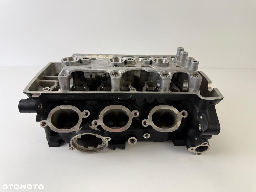 Głowica cylindra Triumph Street Triple 765 2020-22 - 5
