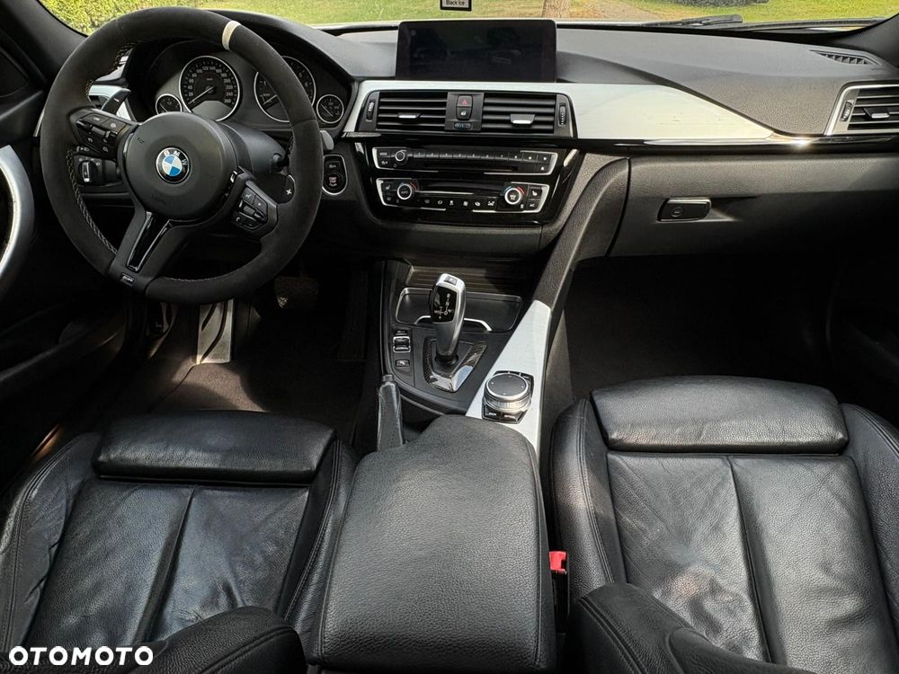 BMW Seria 3 340i M Sport - 12