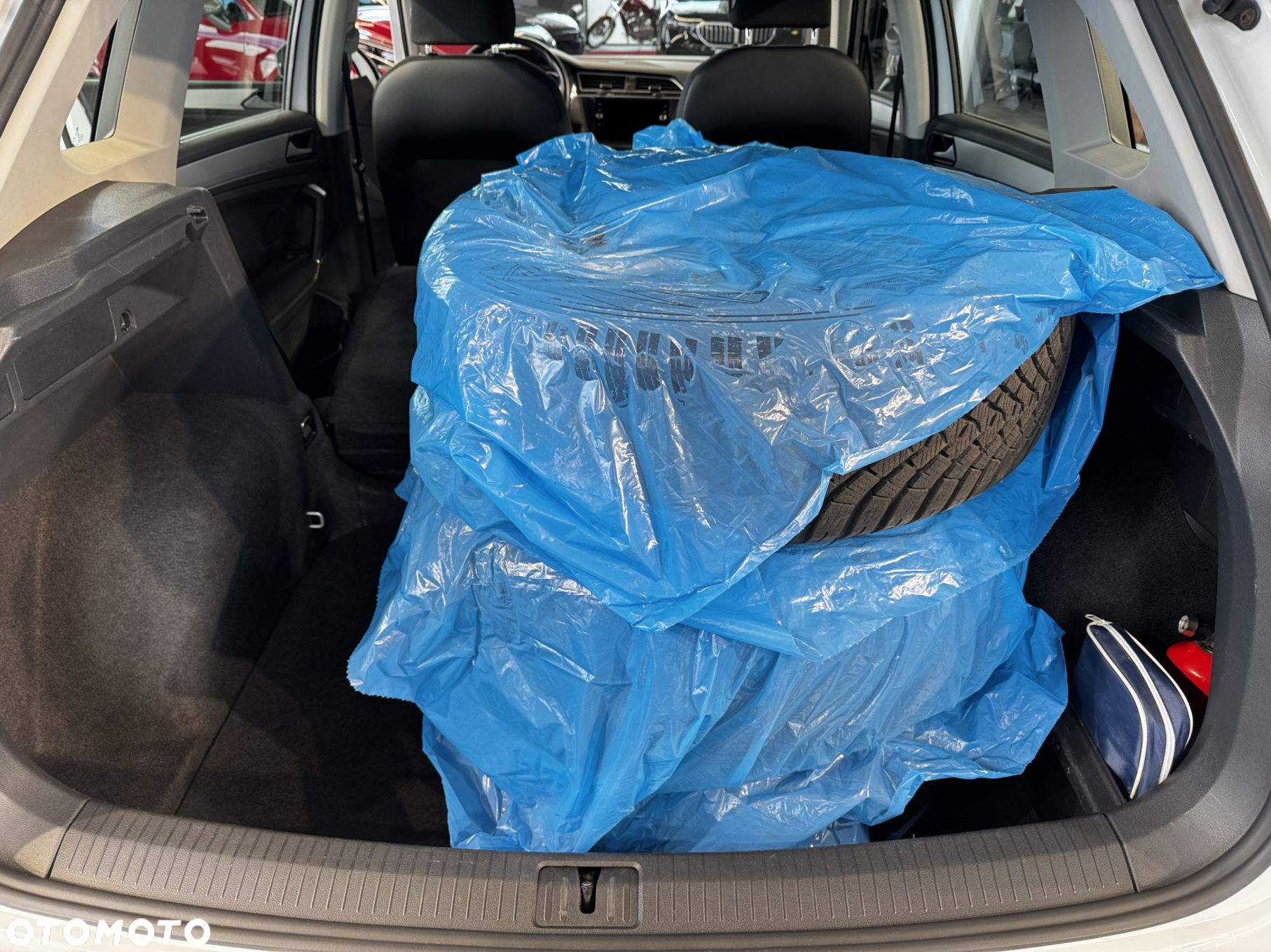 Volkswagen Tiguan - 14