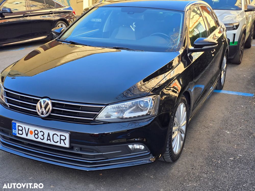 Volkswagen Jetta 2.0 TDI DSG Comfortline - 11