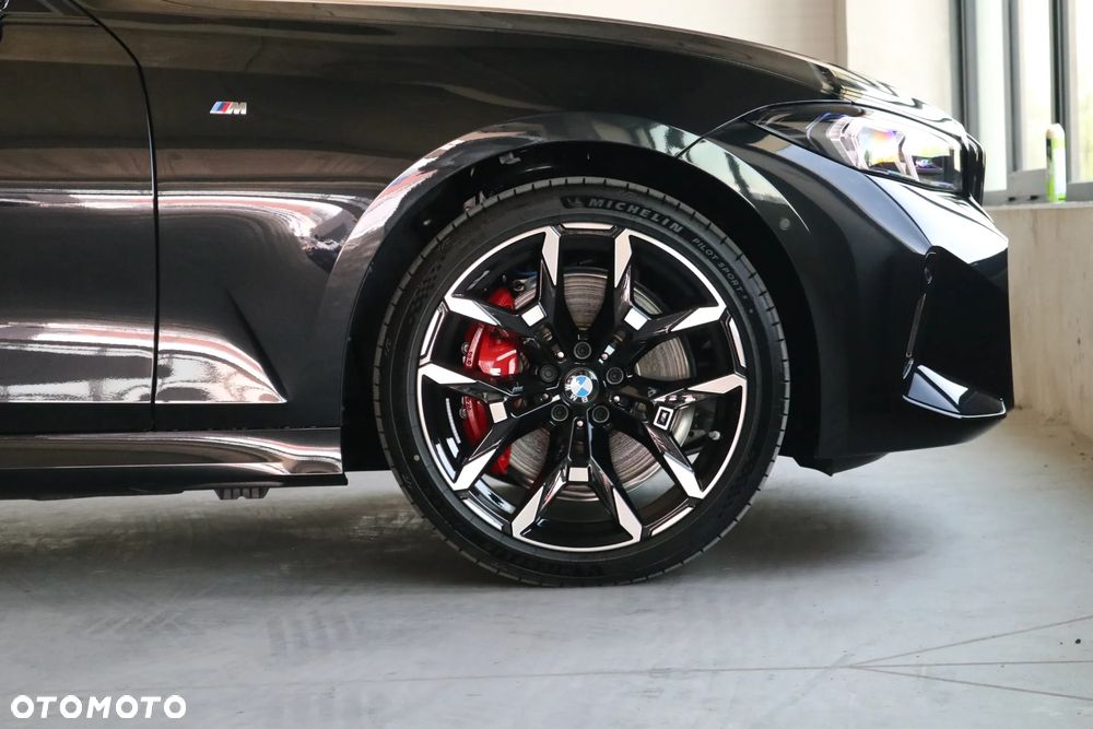 BMW Seria 3 330i xDrive - 7
