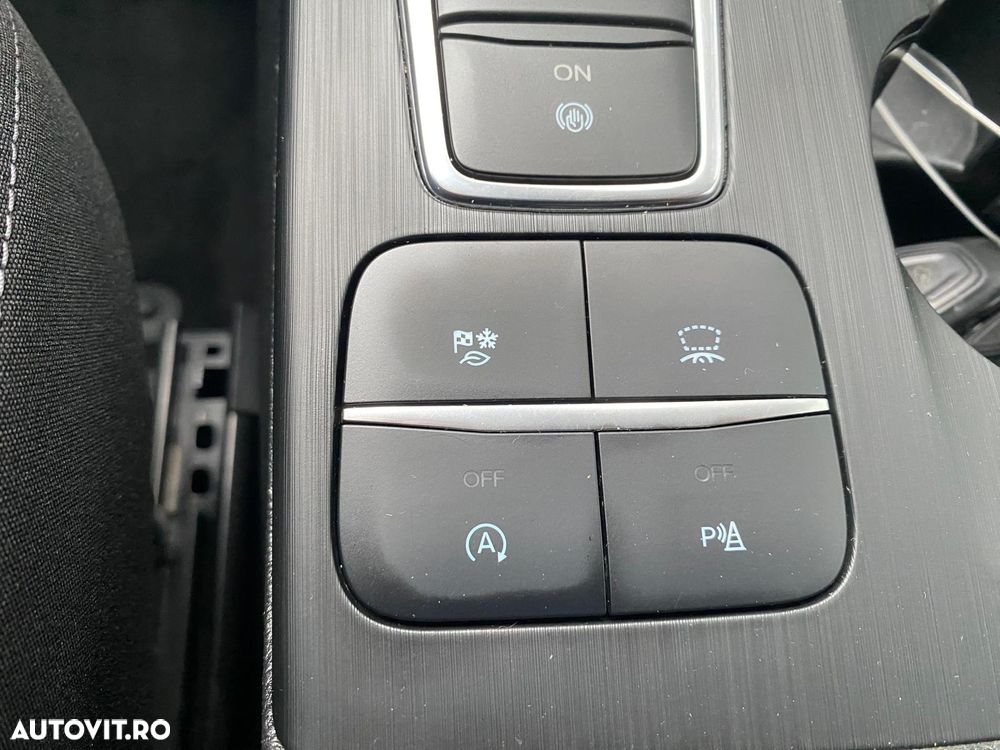 Ford Kuga 2.0 EcoBlue A8 AWD Titanium - 13