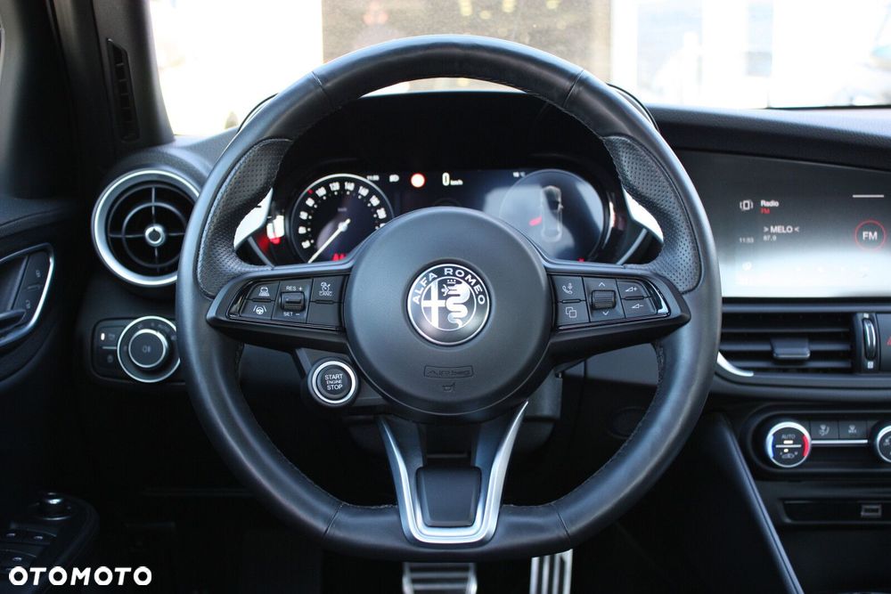 Alfa Romeo Giulia - 23