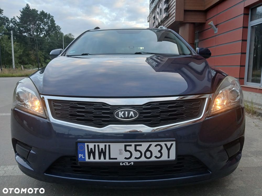 Kia Ceed 1.4 CVVT SW Vision - 3
