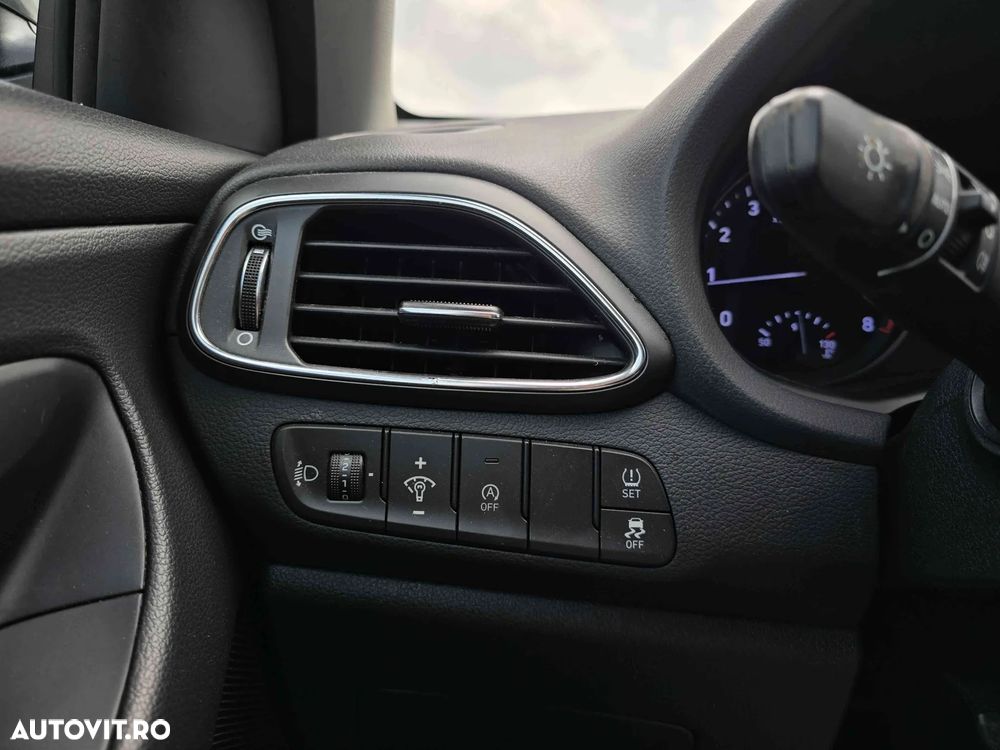 Hyundai i30 - 16