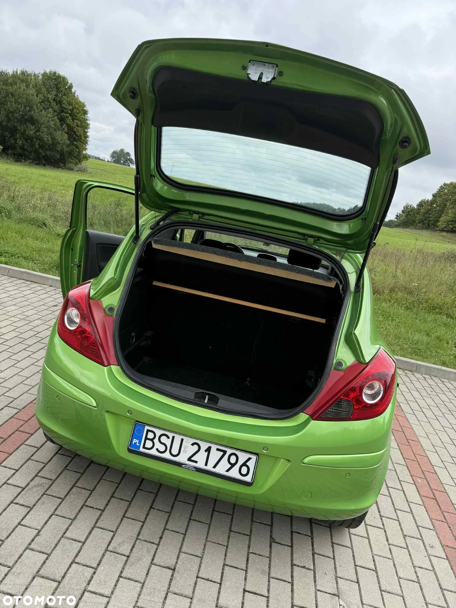 Opel Corsa 1.4 16V Graphite - 3