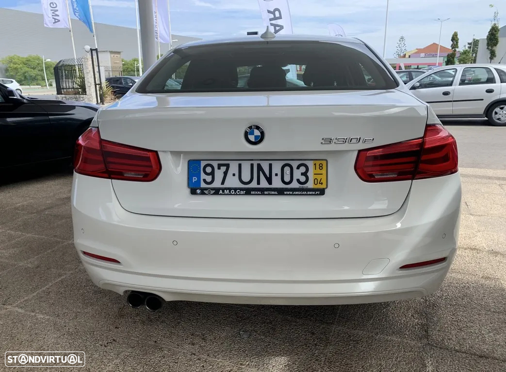 BMW 330 e iPerformance Line Sport - 25