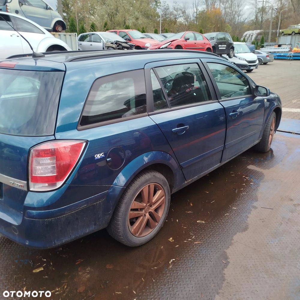 Opel Astra H na części. - 8