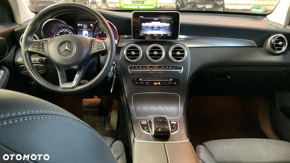 Mercedes-Benz GLC 220 d 4-Matic - 4