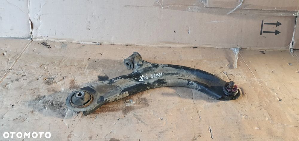 Wahacz prawy przód przedni Nissan Note E11 - 2