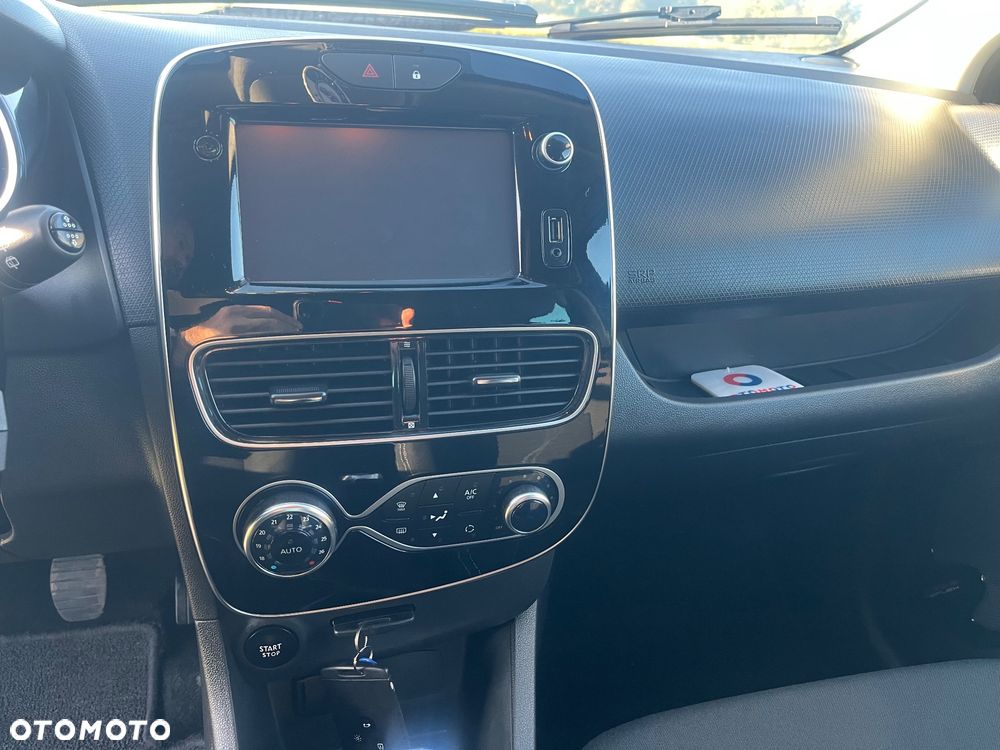 Renault Clio - 9