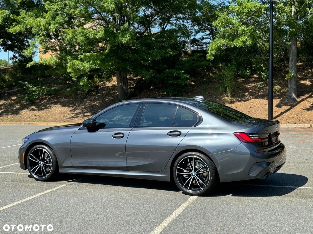 BMW Seria 3 330i xDrive Luxury Line - 7