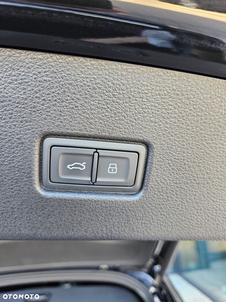 Audi Q5 Sportback - 30