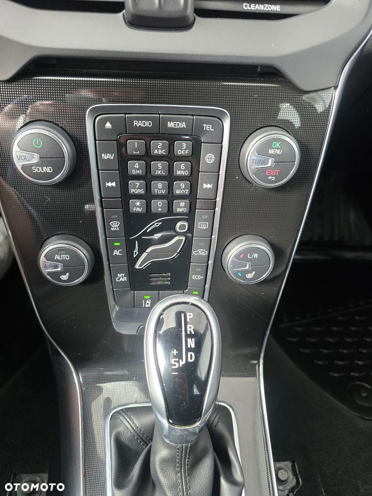 Volvo V40 Cross Country D3 Geartronic Plus - 25
