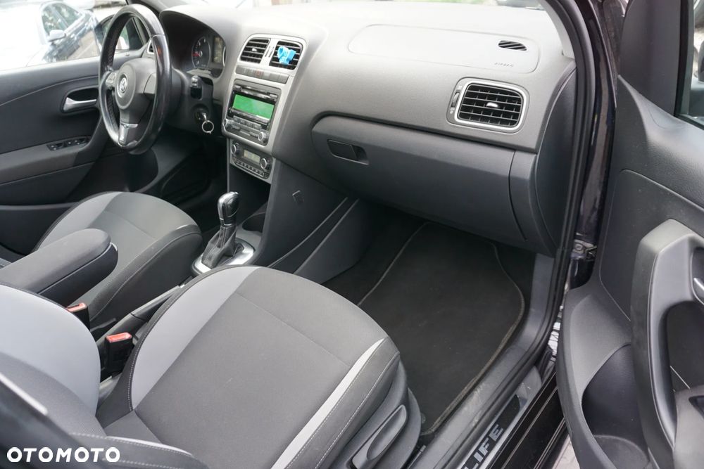 Volkswagen Polo 1.6 TDI DSG Life - 19