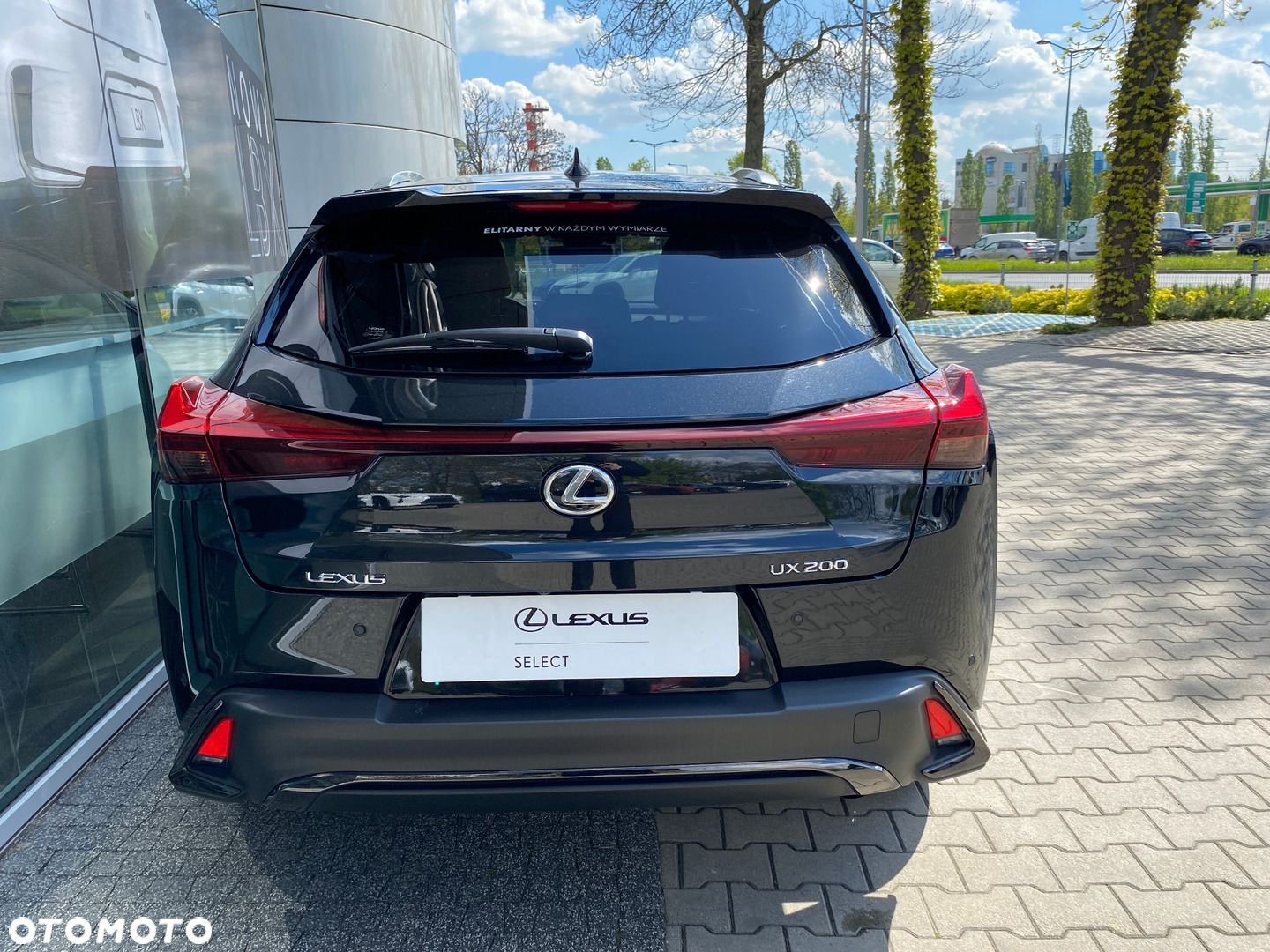 Lexus UX - 5