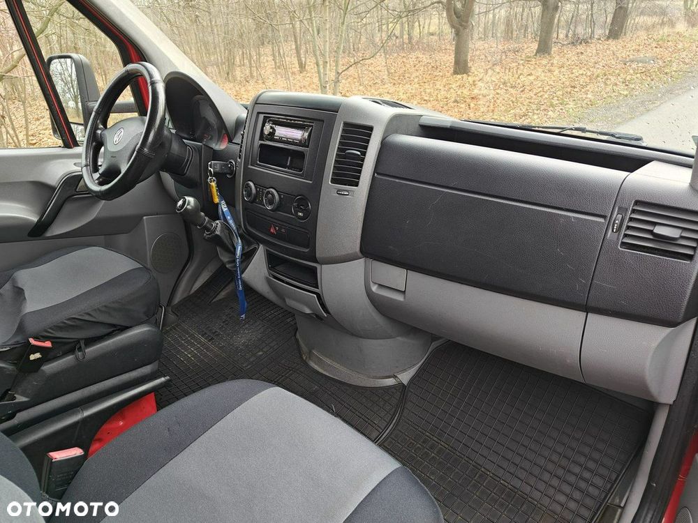 Volkswagen Crafter - 11