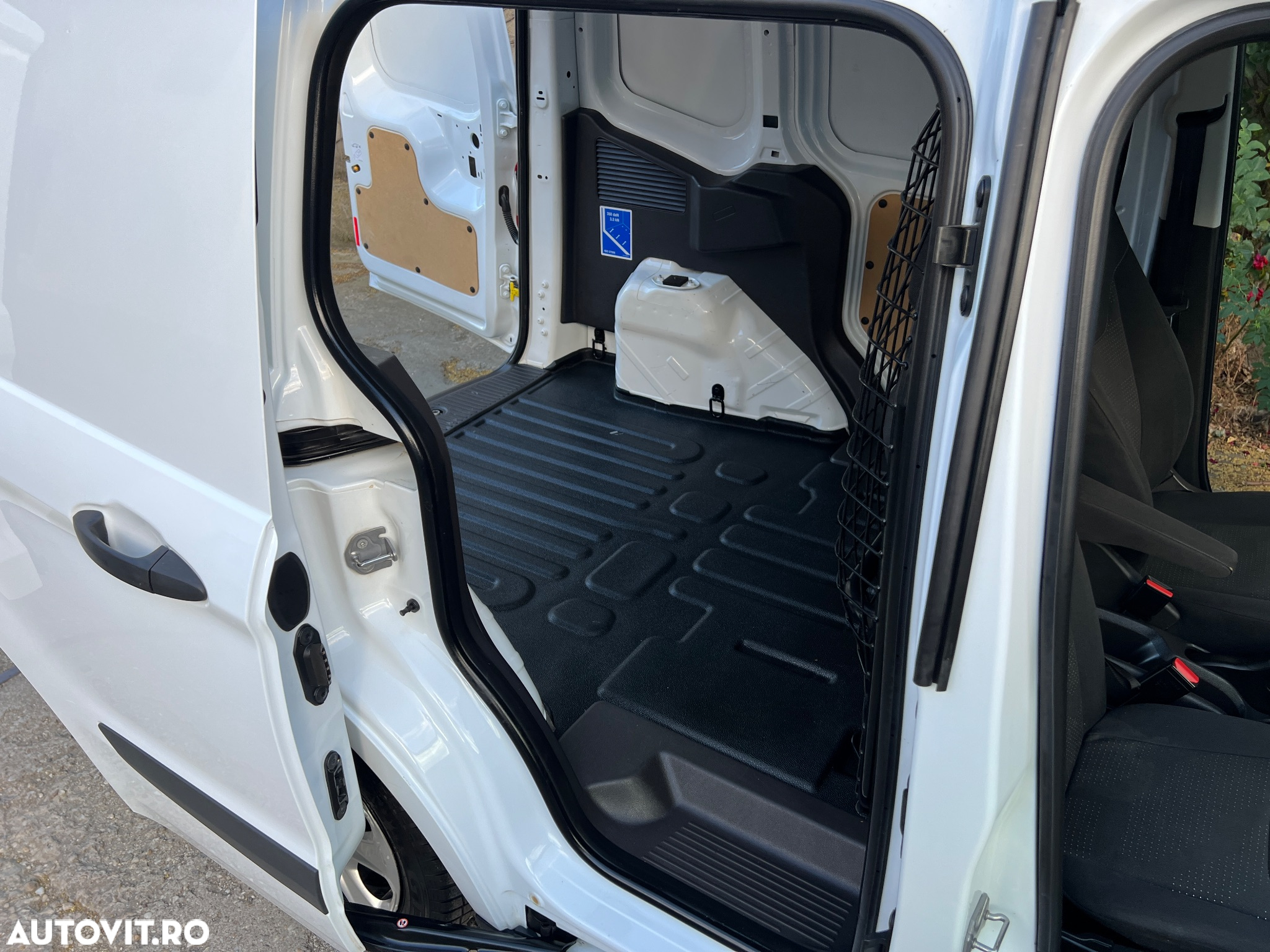 Ford Courier - 7