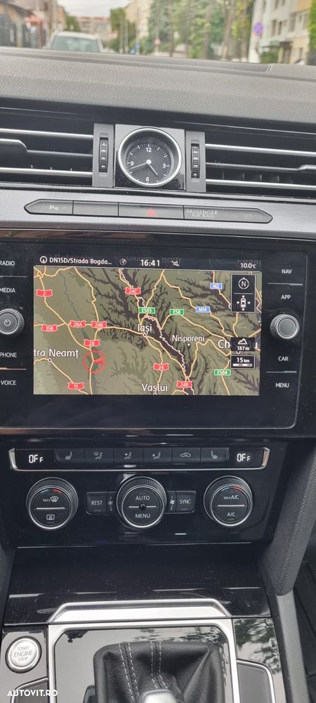 Volkswagen Passat - 9