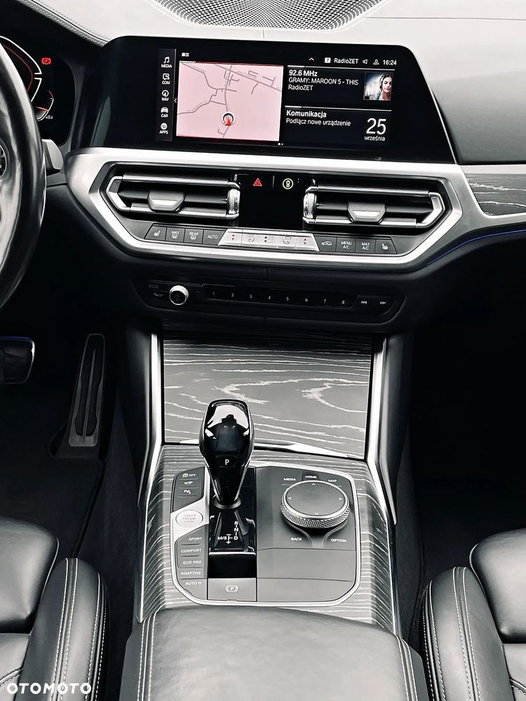 BMW Seria 3 M340i xDrive mHEV sport - 27