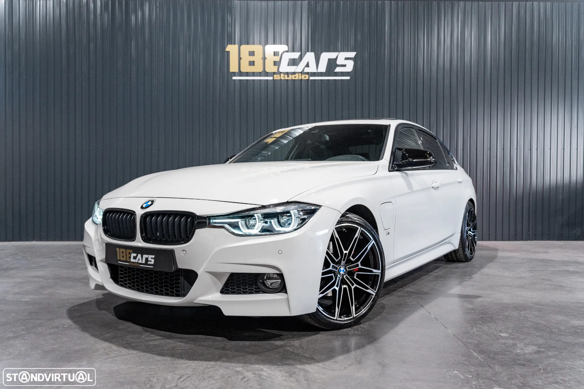 BMW 330 e iPerformance Pack M - 37